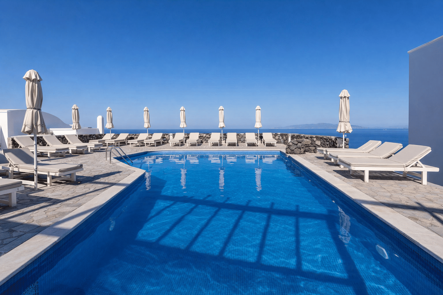Hotiday Santorini Sea View 1