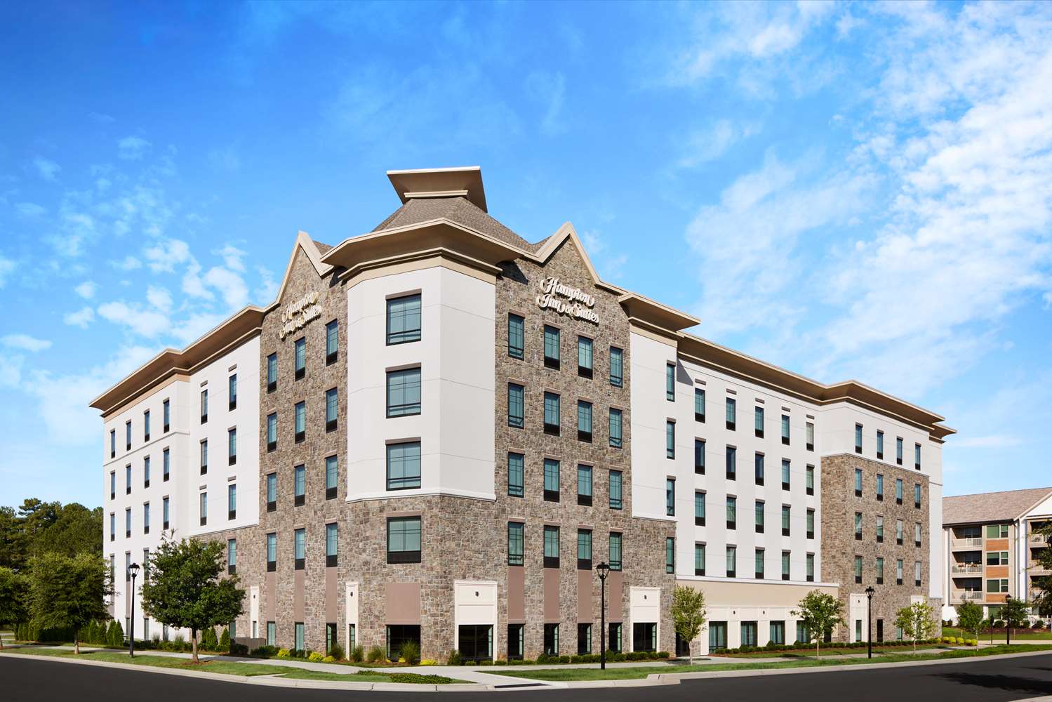 Hampton Inn & Suites Charlotte Steele Creek Road, NC 2