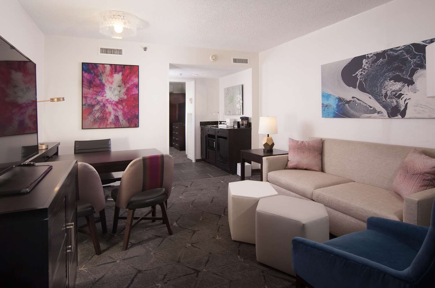 Non-smoking Suite