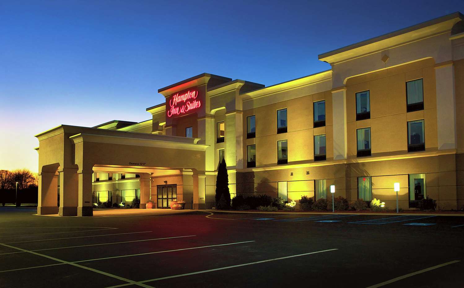 Hampton Inn & Suites Lamar 2