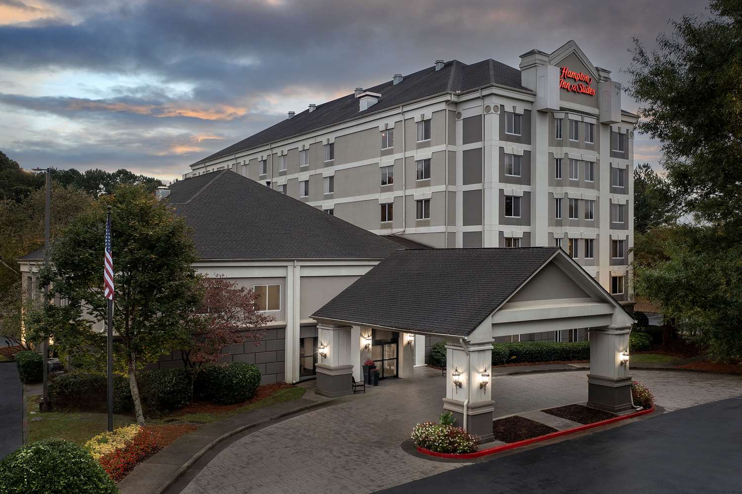 Hampton Inn & Suites Alpharetta 2