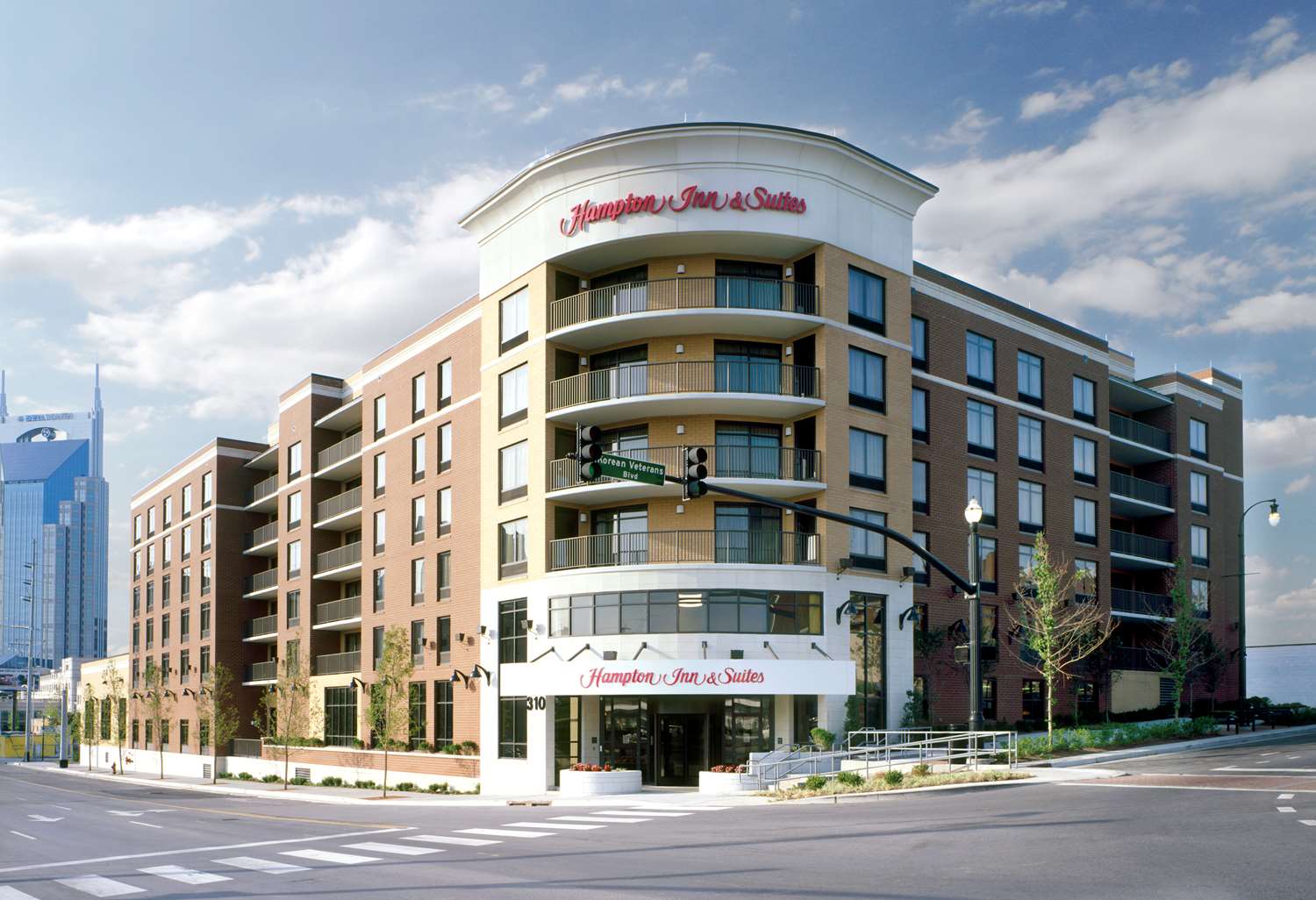Hampton Inn & Suites Nashville-Downtown 1