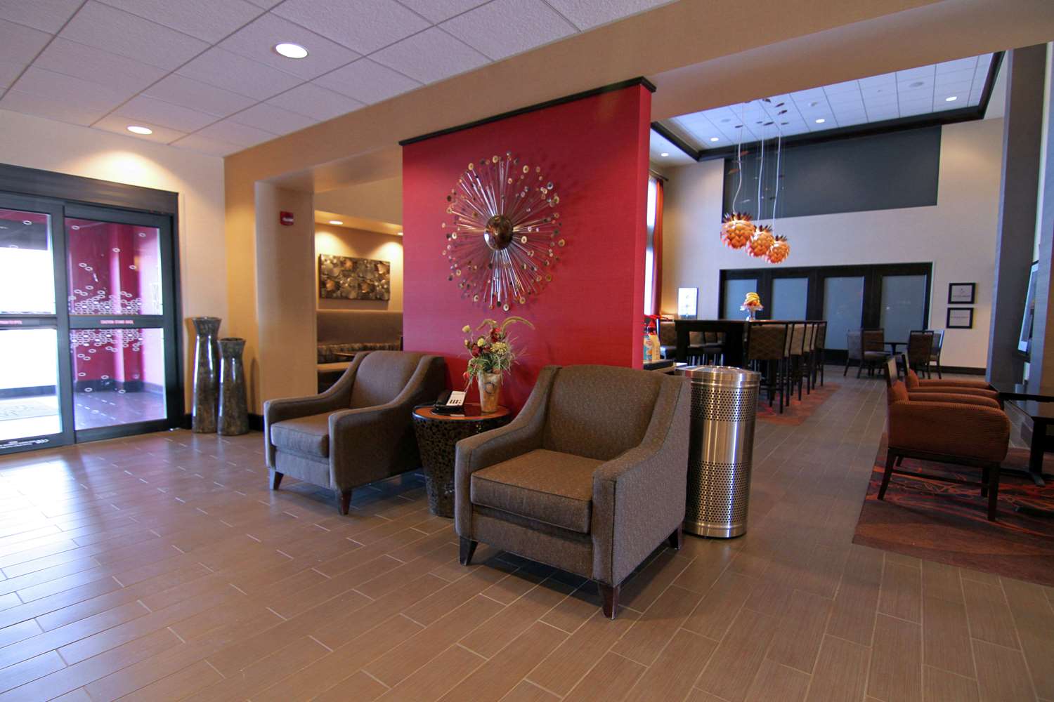 Hampton Inn & Suites Grand Forks 1