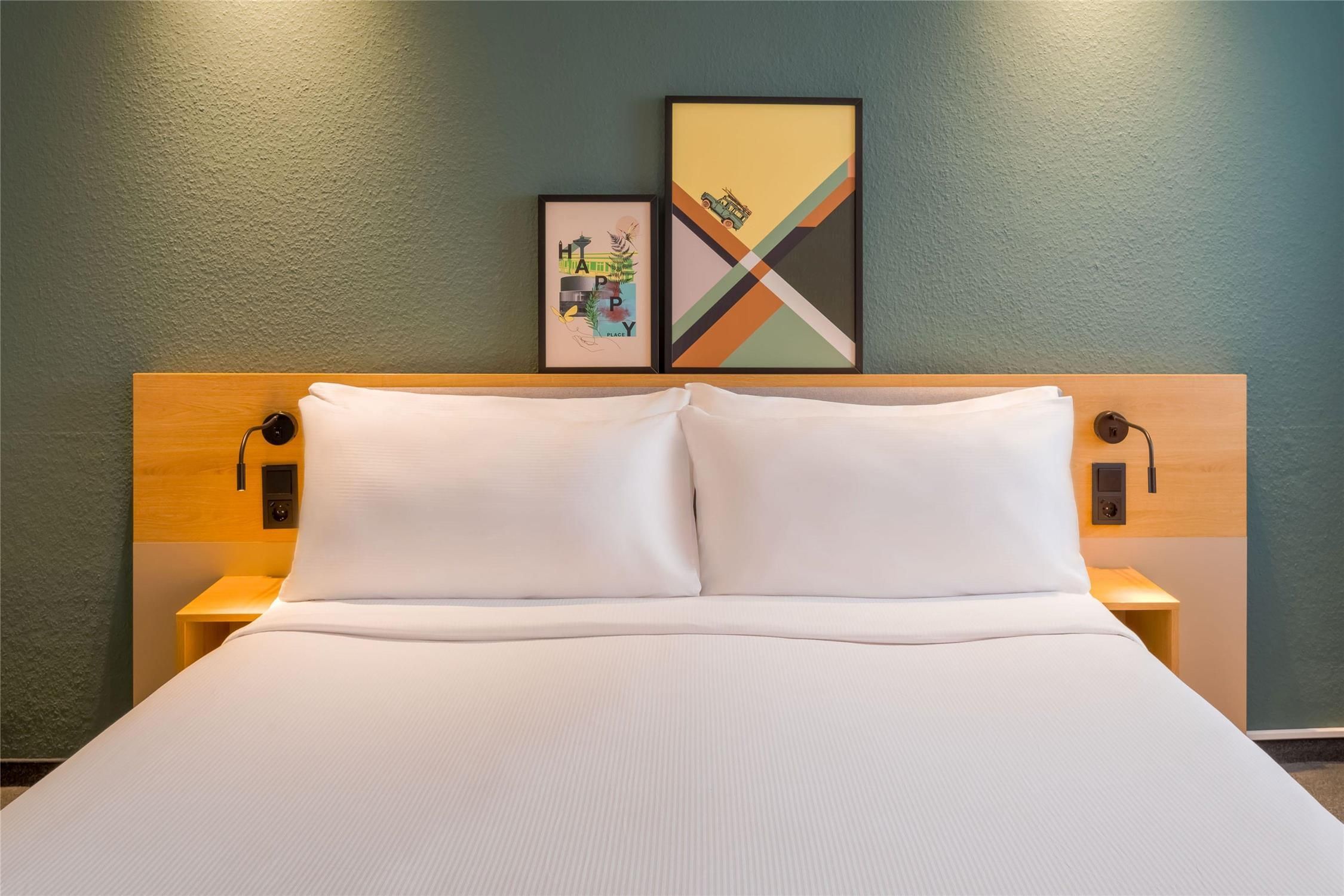 Spark by Hilton Wuppertal City Centre 1