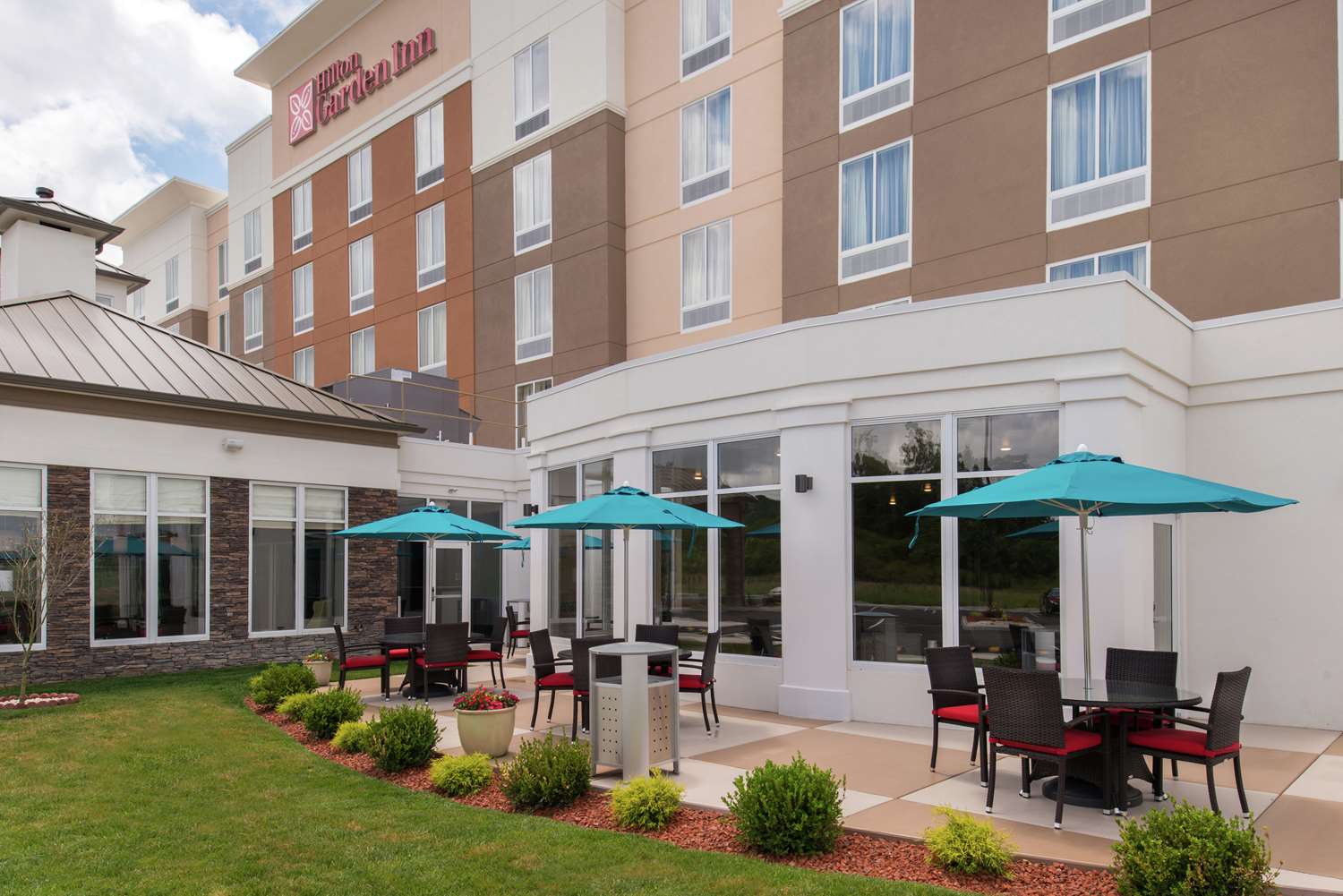 Hilton Garden Inn Bristol 2