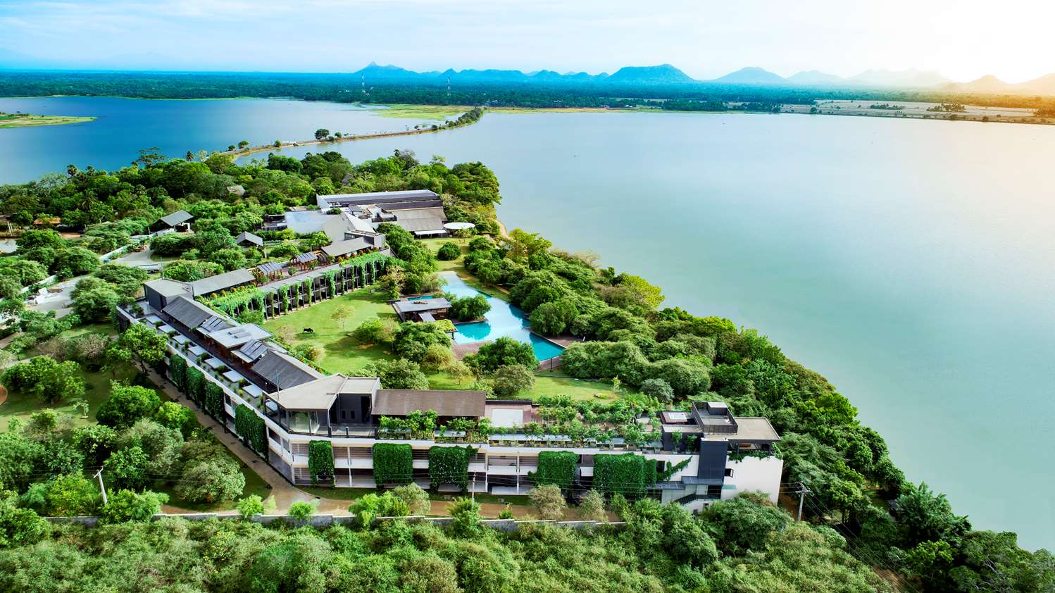 DoubleTree by Hilton Weerawila Rajawarna Resort 1