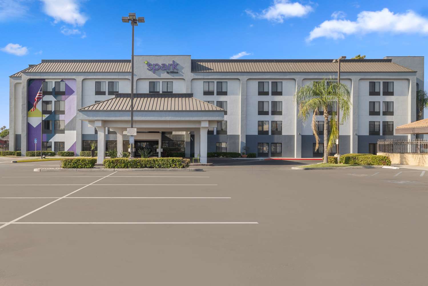 Spark by Hilton Bakersfield Central 2