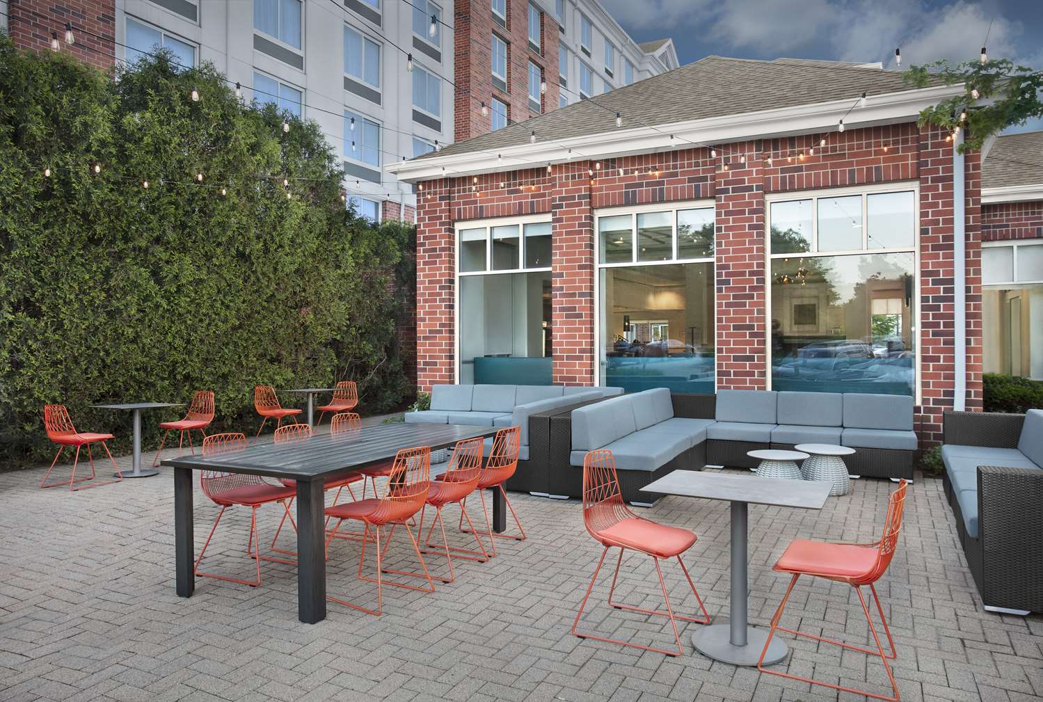 Hilton Garden Inn Hoffman Estates 2