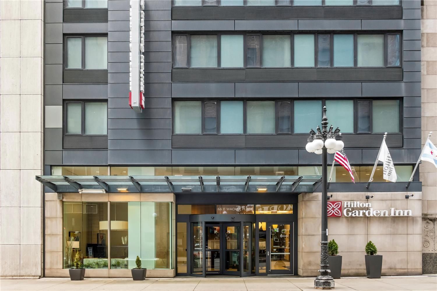 Hilton Garden Inn Chicago Downtown Riverwalk 1