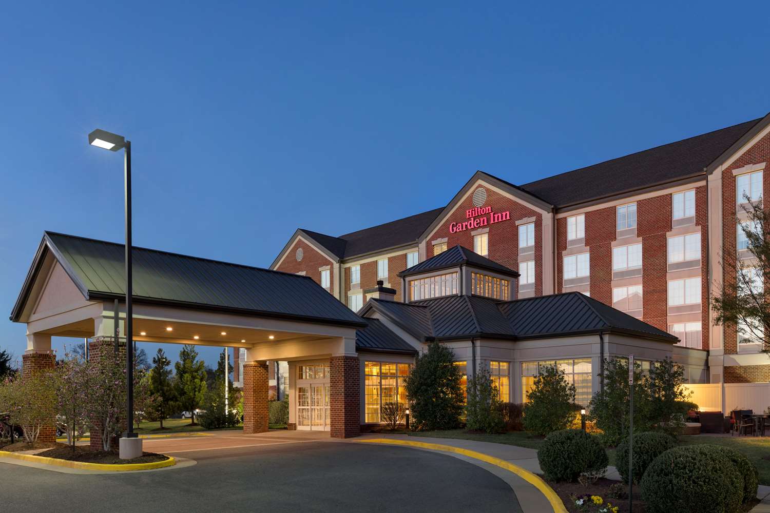Hilton Garden Inn Fredericksburg 1