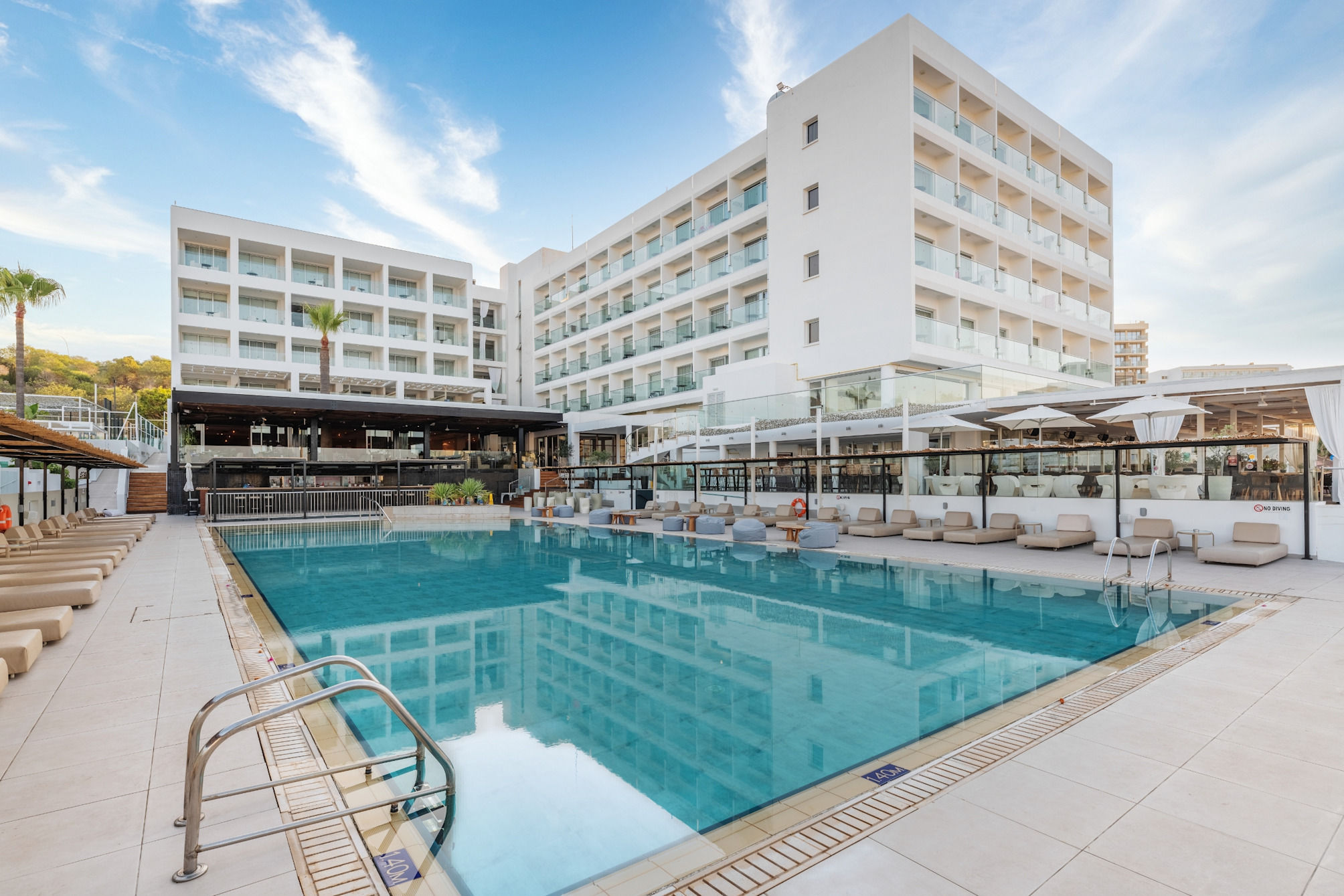 Napa Mermaid Hotel & Suites 2