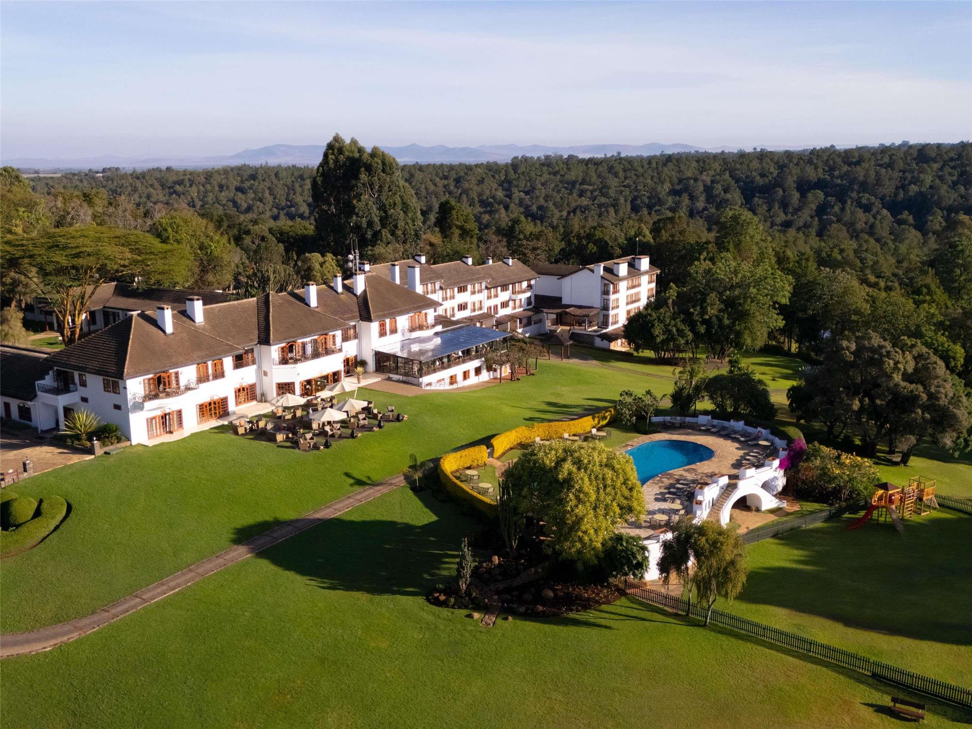 Fairmont Mount Kenya Safari Club 1