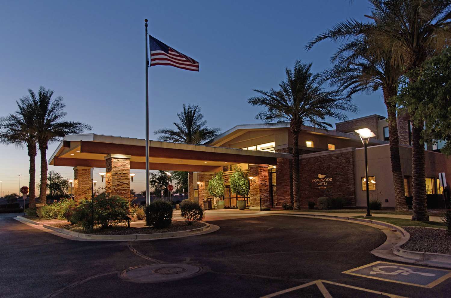 Homewood Suites by Hilton Phoenix Chandler Fashion Center 1