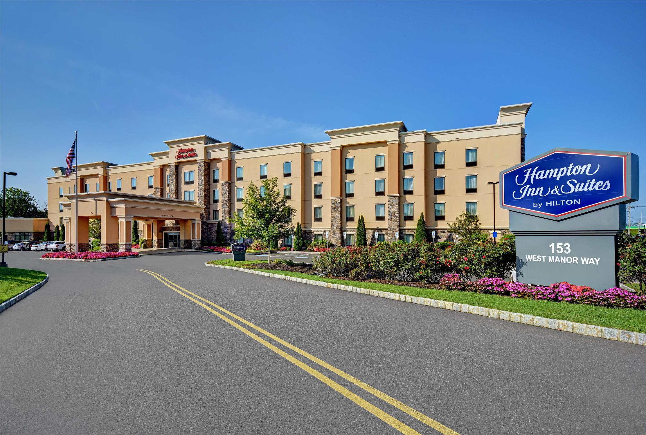 Hampton Inn and Suites Robbinsville 2