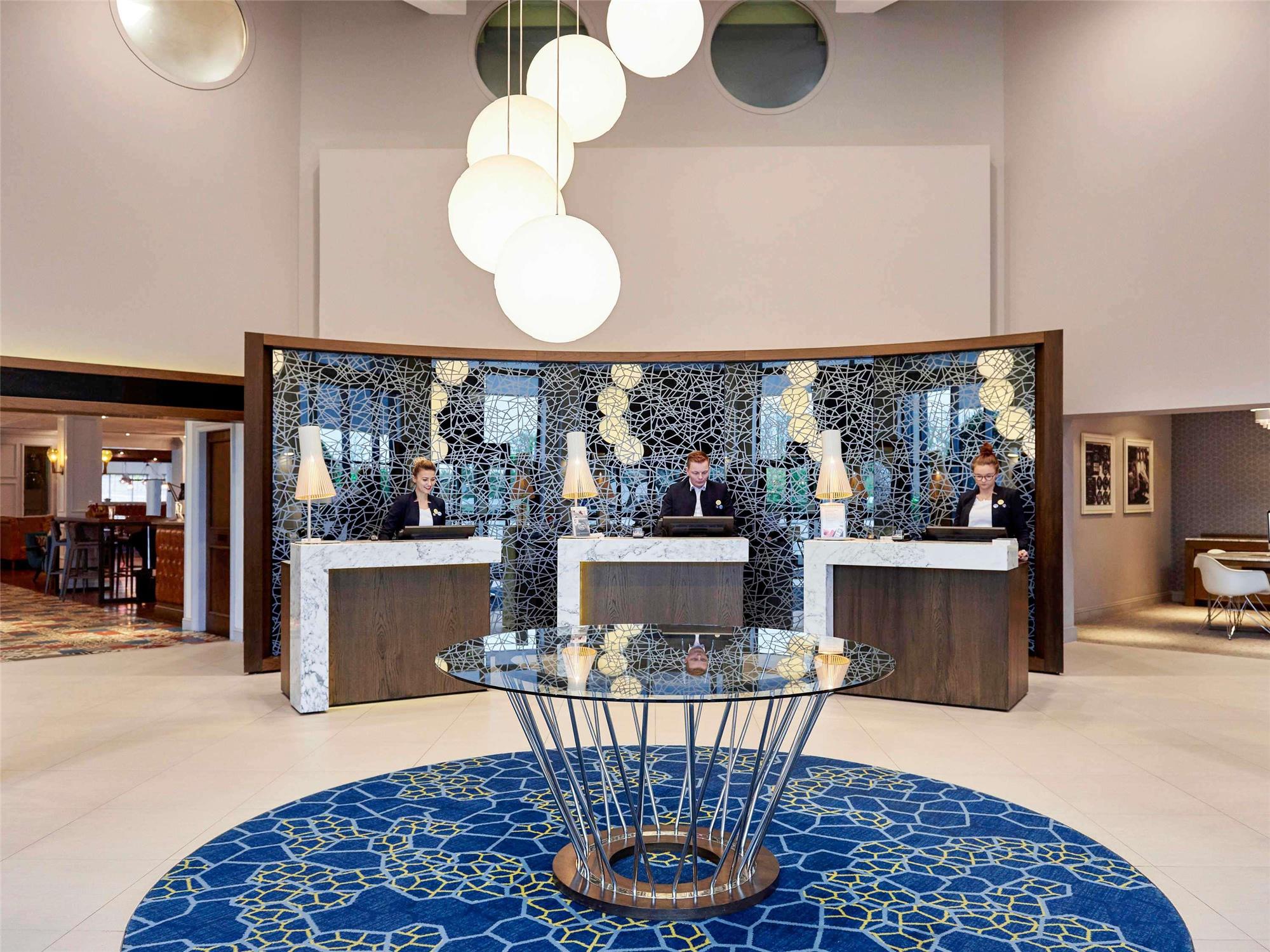 Novotel London Stansted Airport 1