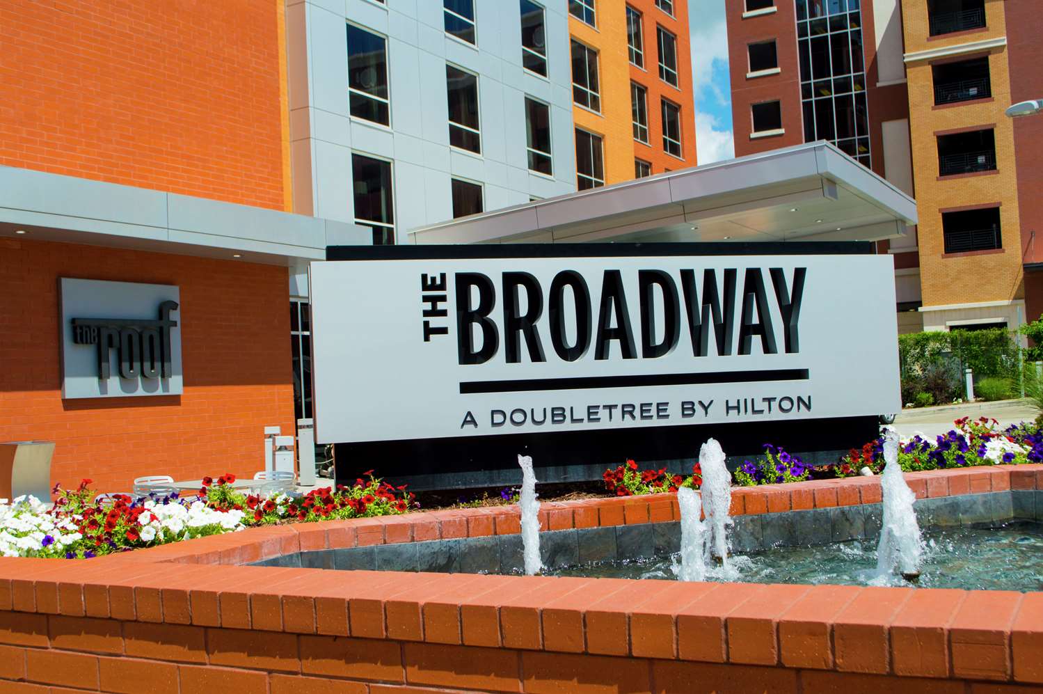 The Broadway Columbia - a DoubleTree by Hilton 2