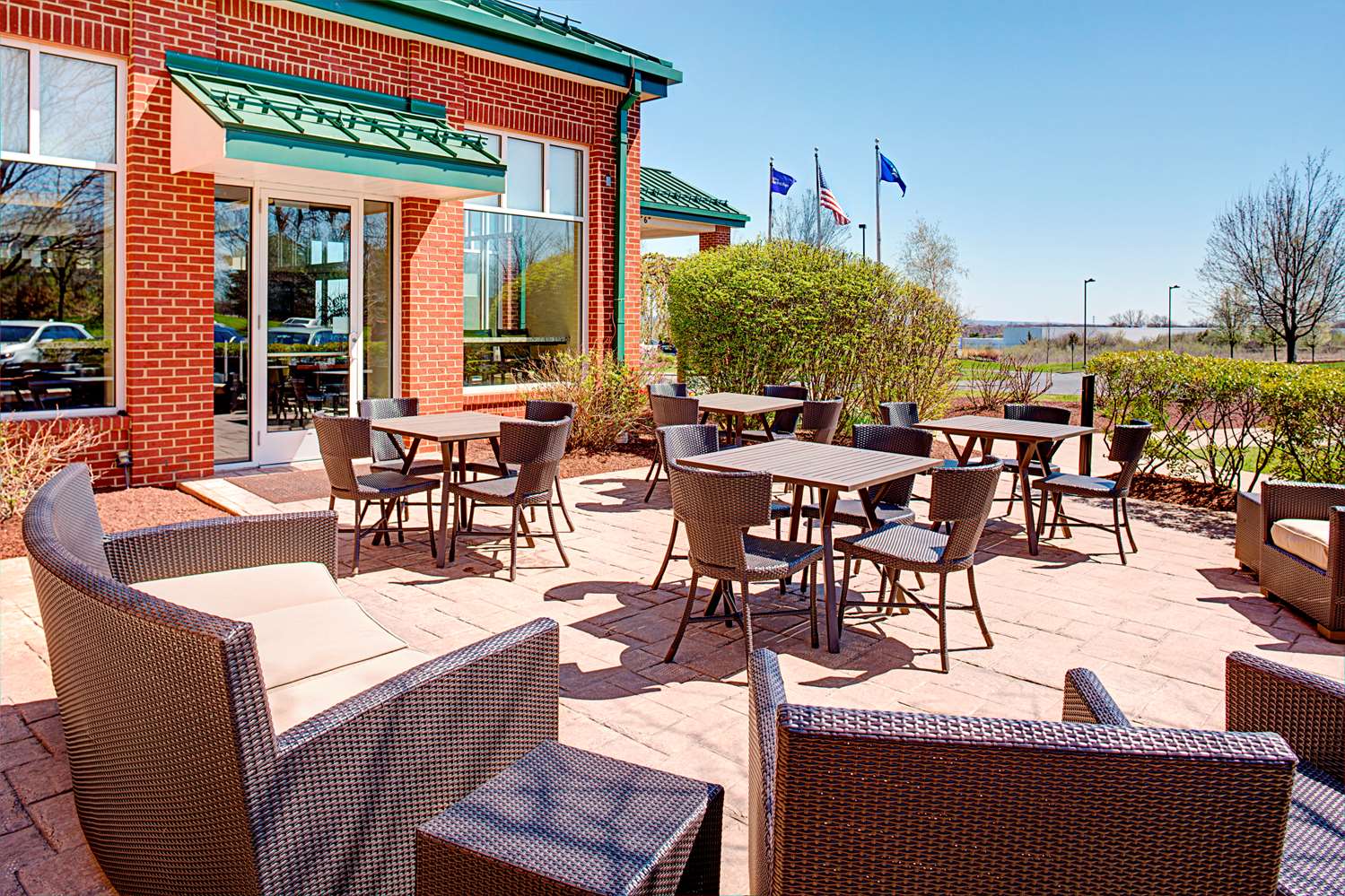 Hilton Garden Inn Hartford North-Bradley International Airport 2