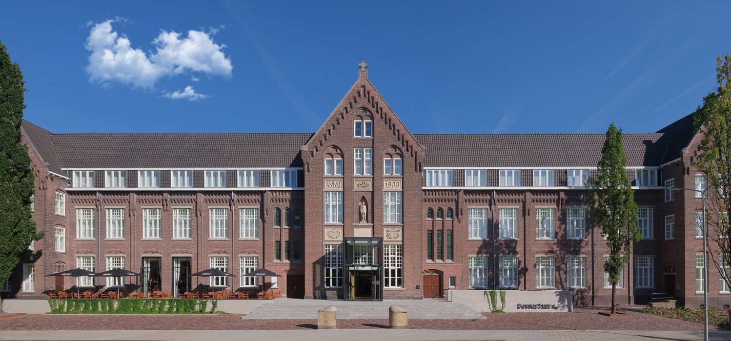 DoubleTree by Hilton Sittard 1