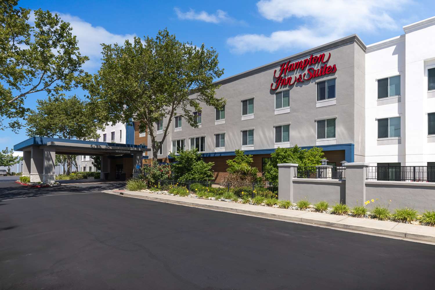 Hampton Inn & Suites Yuba City 1