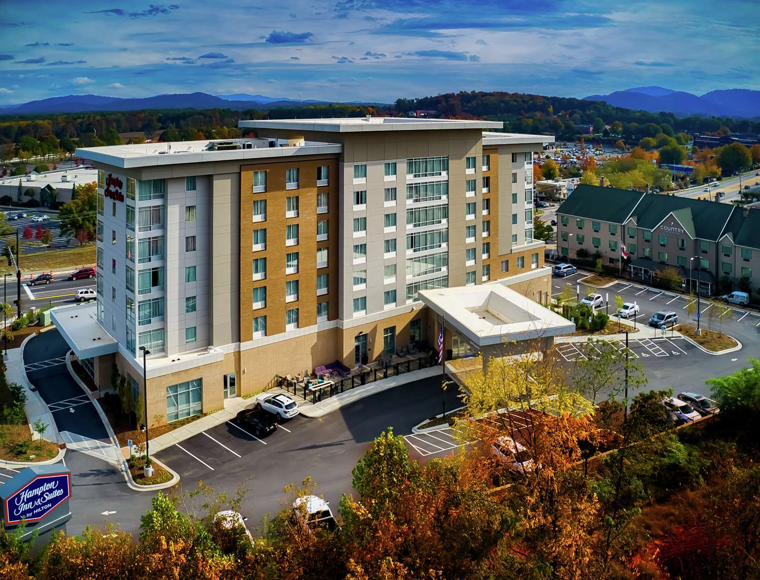 Hampton Inn & Suites Asheville Biltmore Area 2