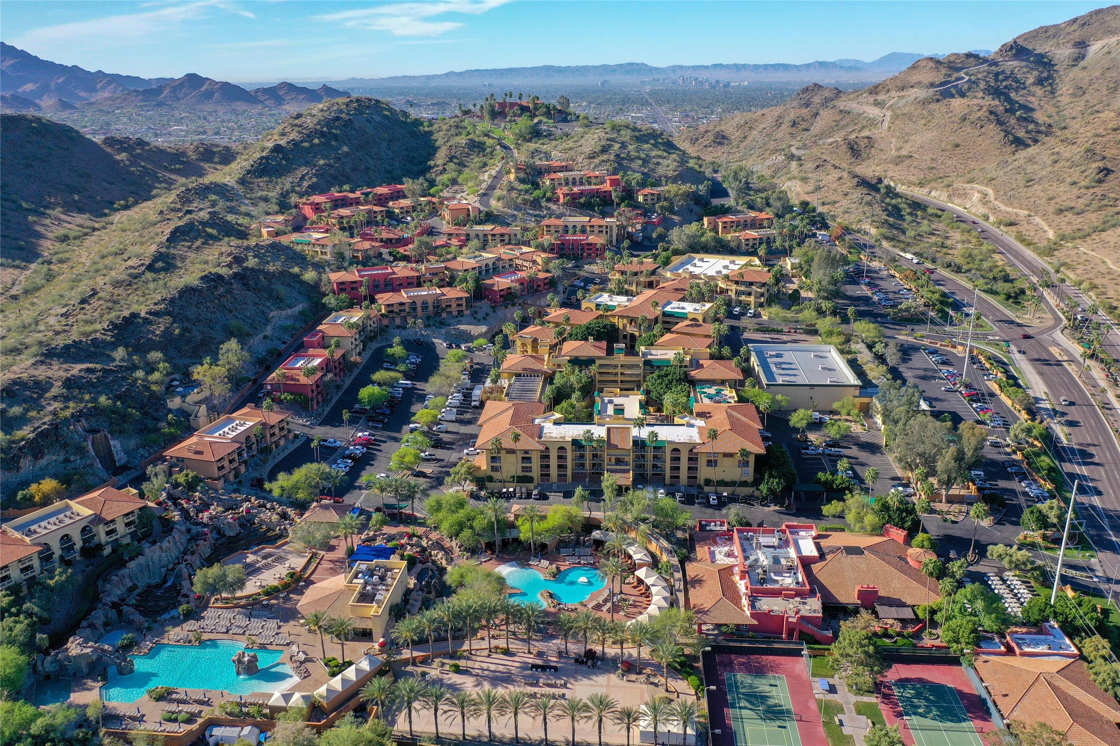Hilton Phoenix Tapatio Cliffs Resort 2