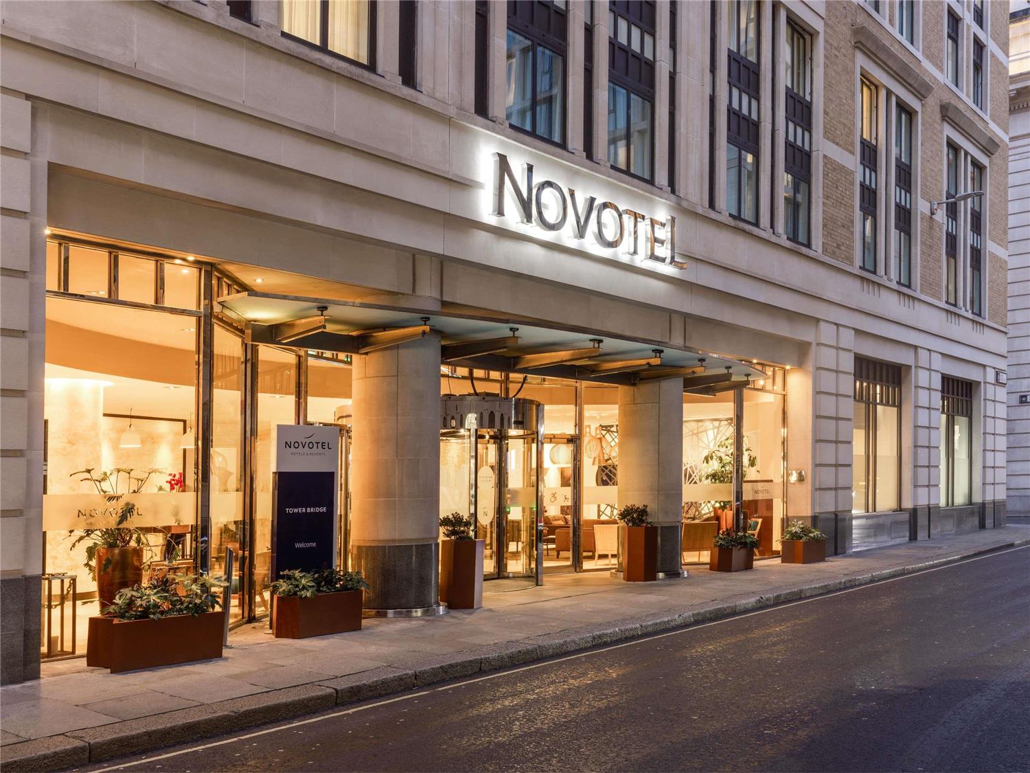 Novotel London Tower Bridge 1