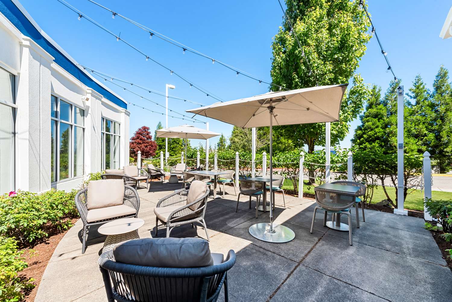 Hilton Garden Inn Seattle North/Everett 2