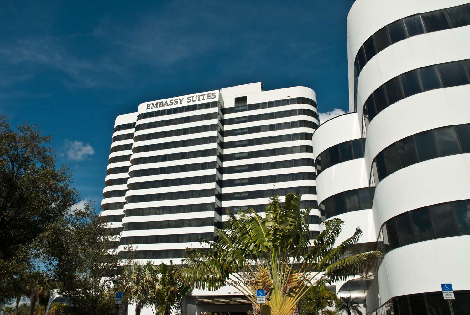 Embassy Suites by Hilton West Palm Beach Central 2