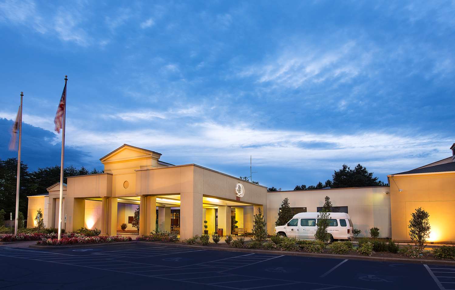 DoubleTree by Hilton Charlotte Airport 1