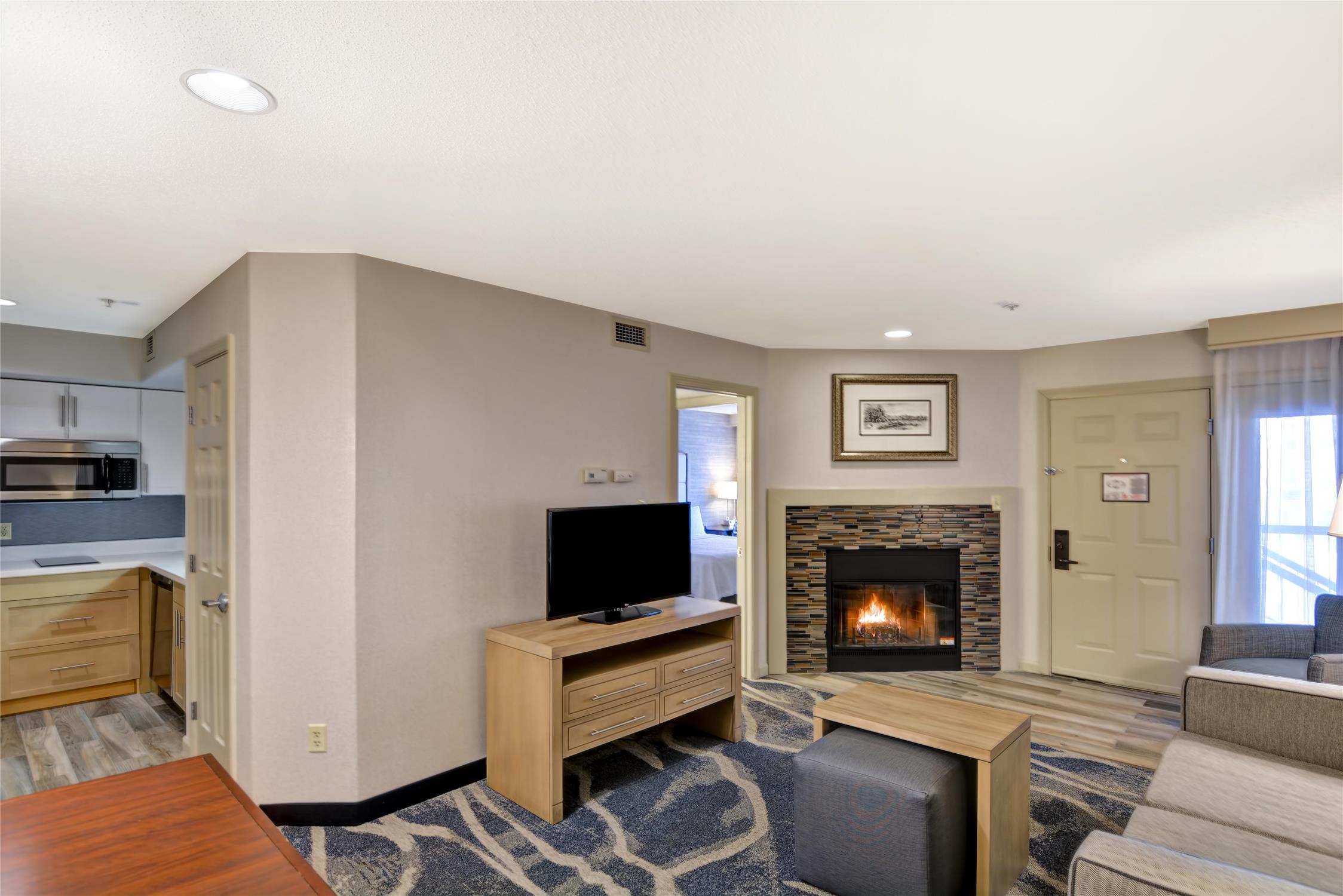 Homewood Suites by Hilton Windsor Locks Hartford 1
