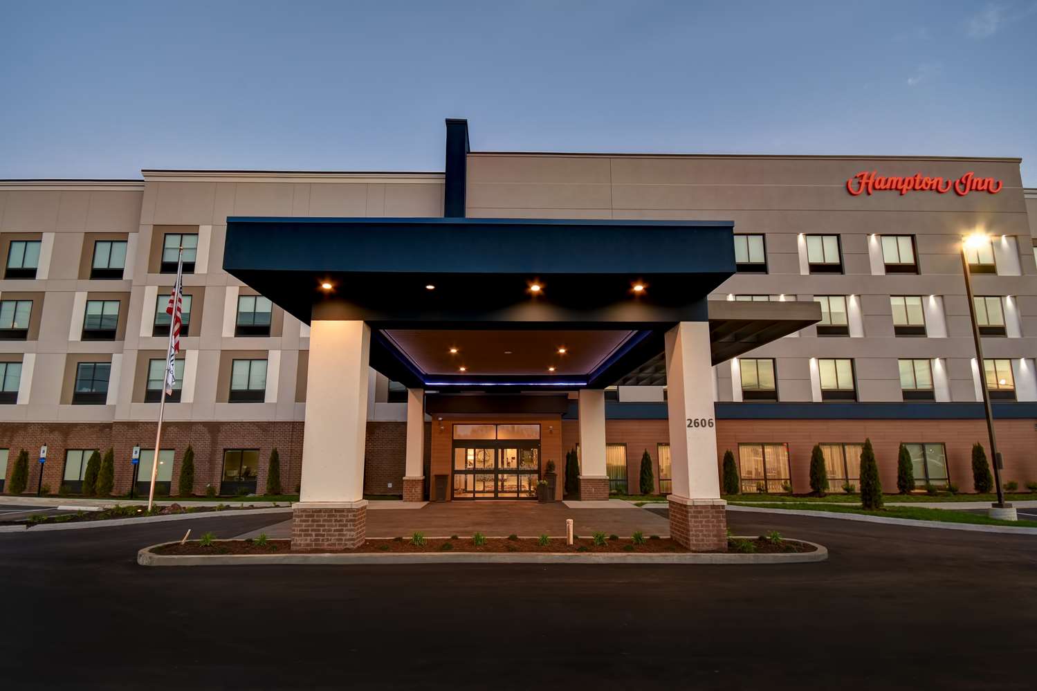Hampton Inn Pleasant View 2