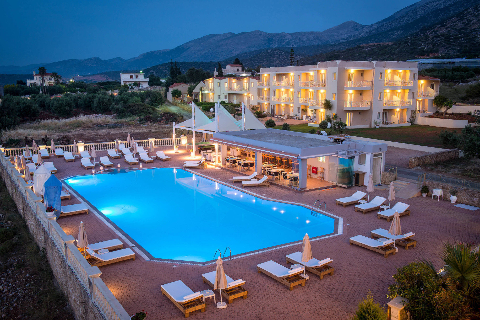 Notos Heights Hotel & Suites 1
