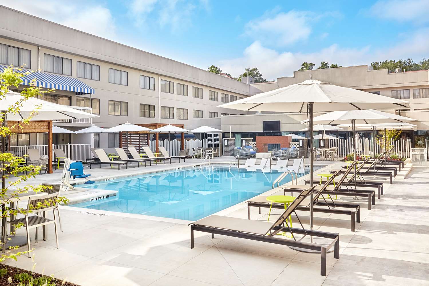 DoubleTree Suites by Hilton Nashville Airport 1