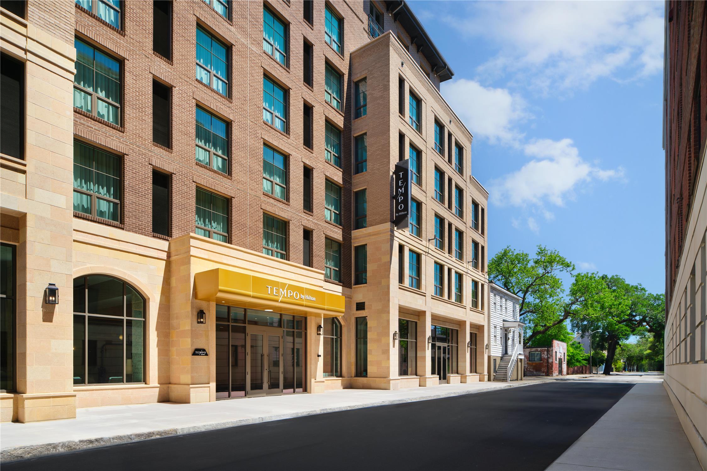 Tempo By Hilton Savannah Historic District 2