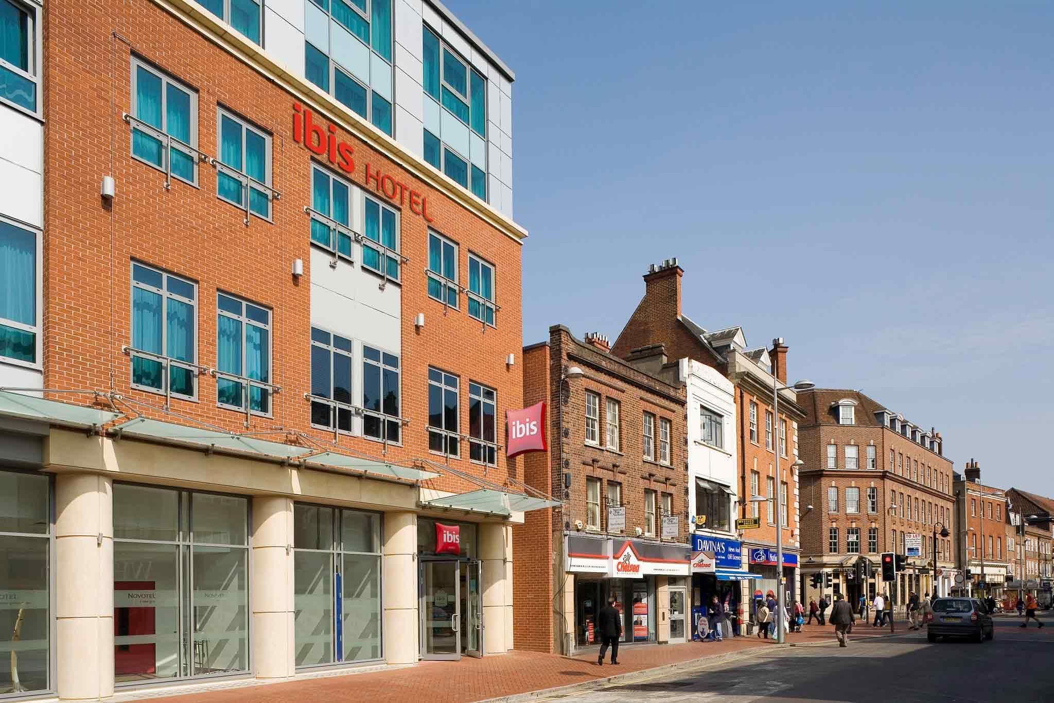 ibis Reading Centre 1