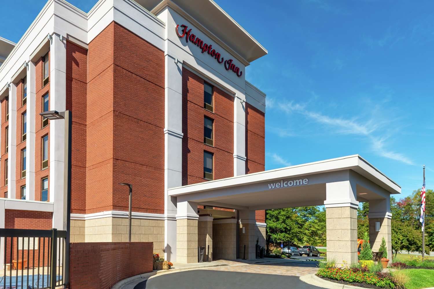 Hampton Inn Greensboro-Airport 2