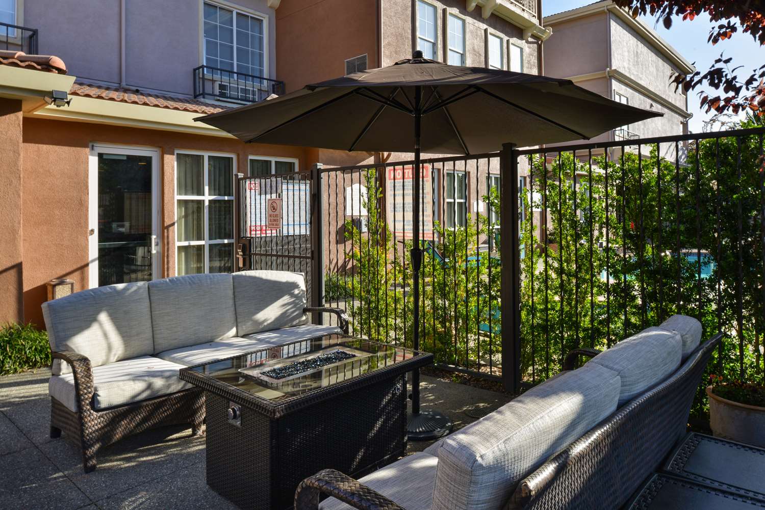 Hilton Garden Inn Napa 2
