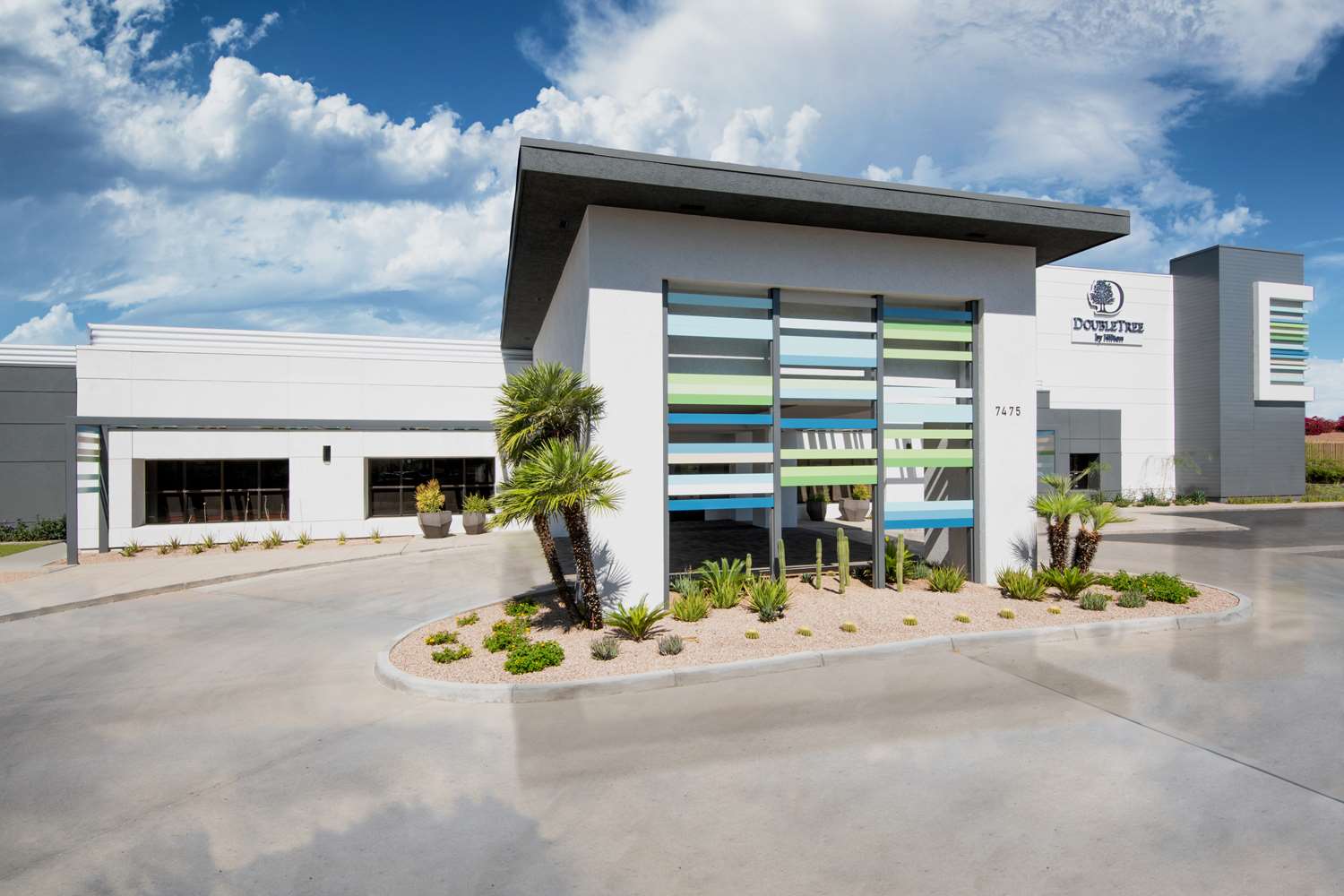 DoubleTree by Hilton Phoenix Chandler 2