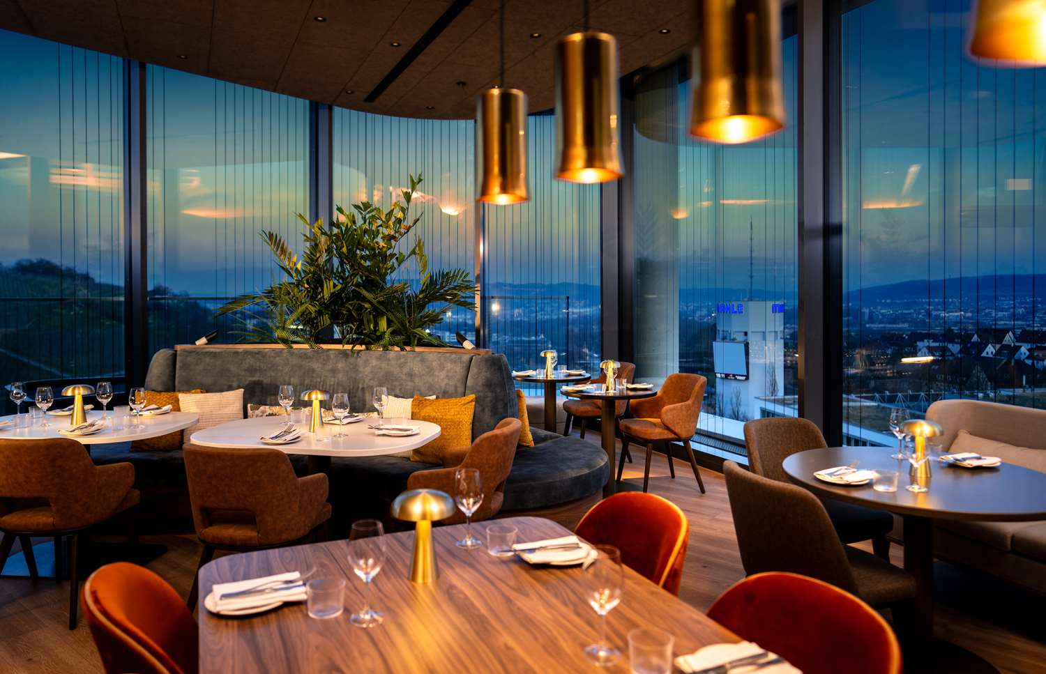 Radisson Blu Hotel at Porsche Design Tower Stuttgart 2