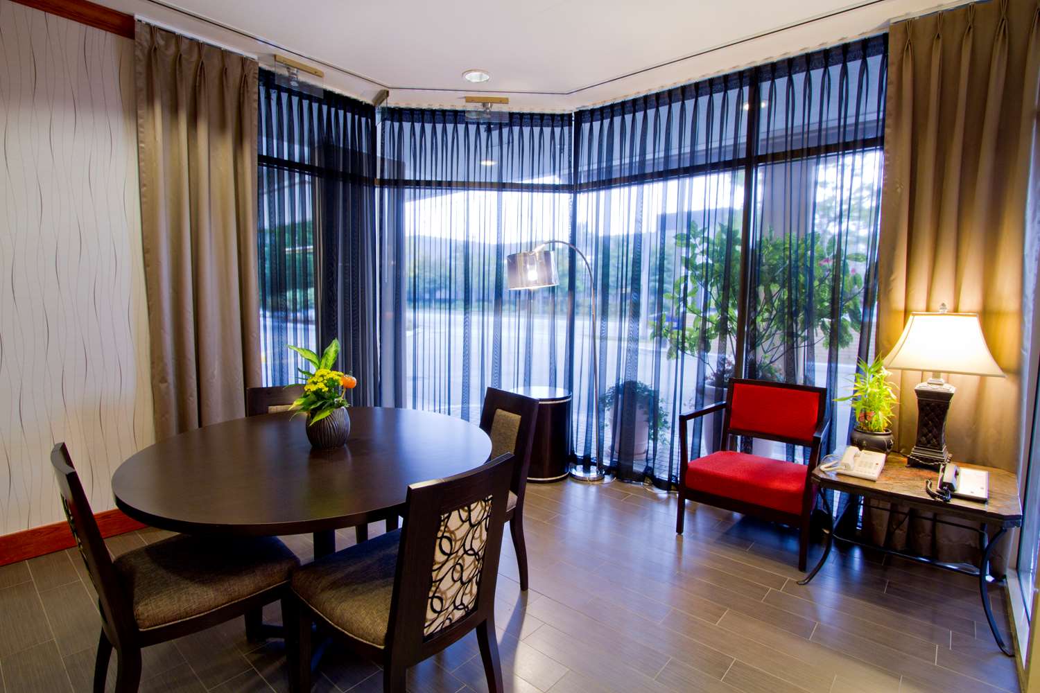 Hampton Inn by Hilton Vancouver-Airport/Richmond 2