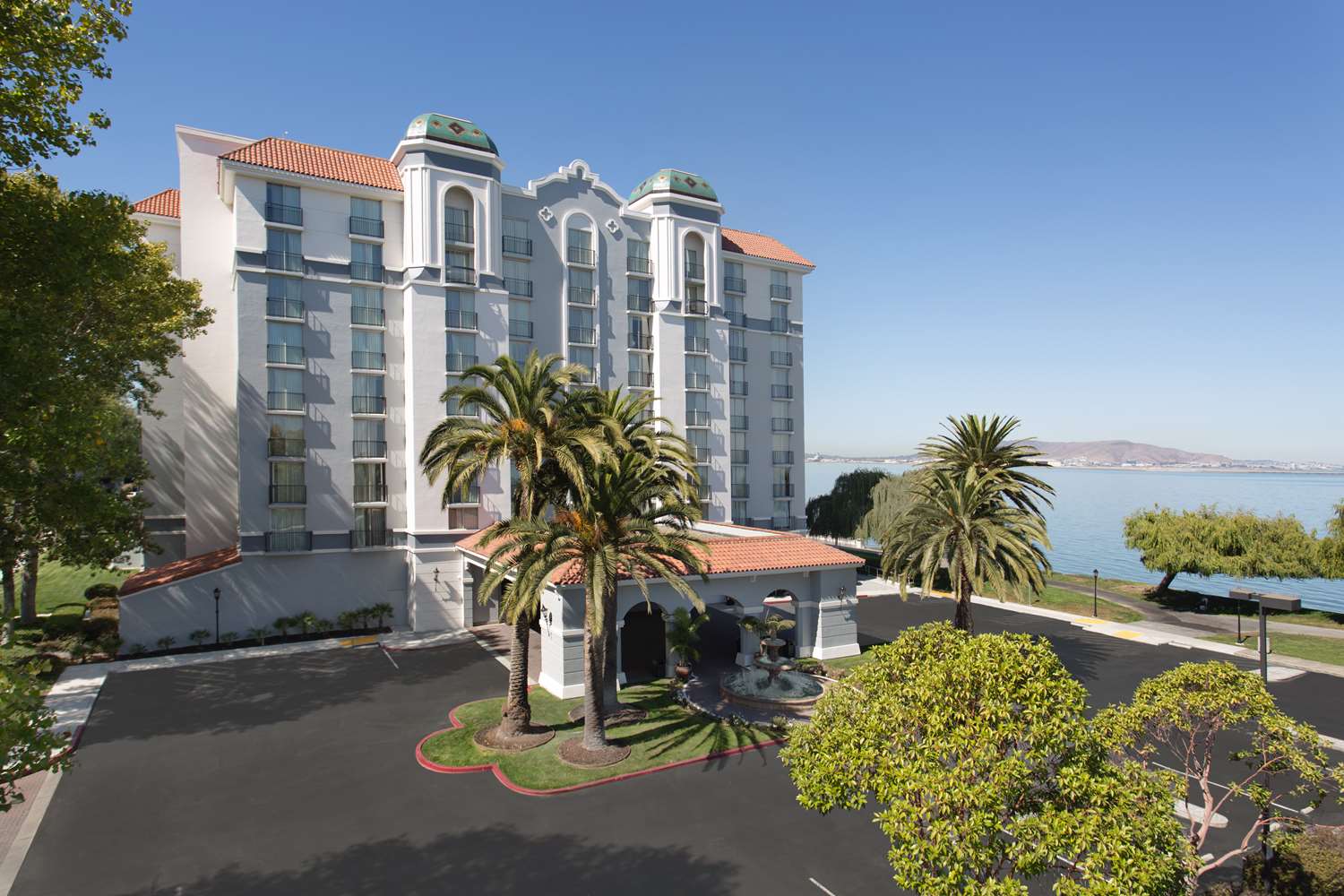Embassy Suites San Francisco Airport Waterfront 2