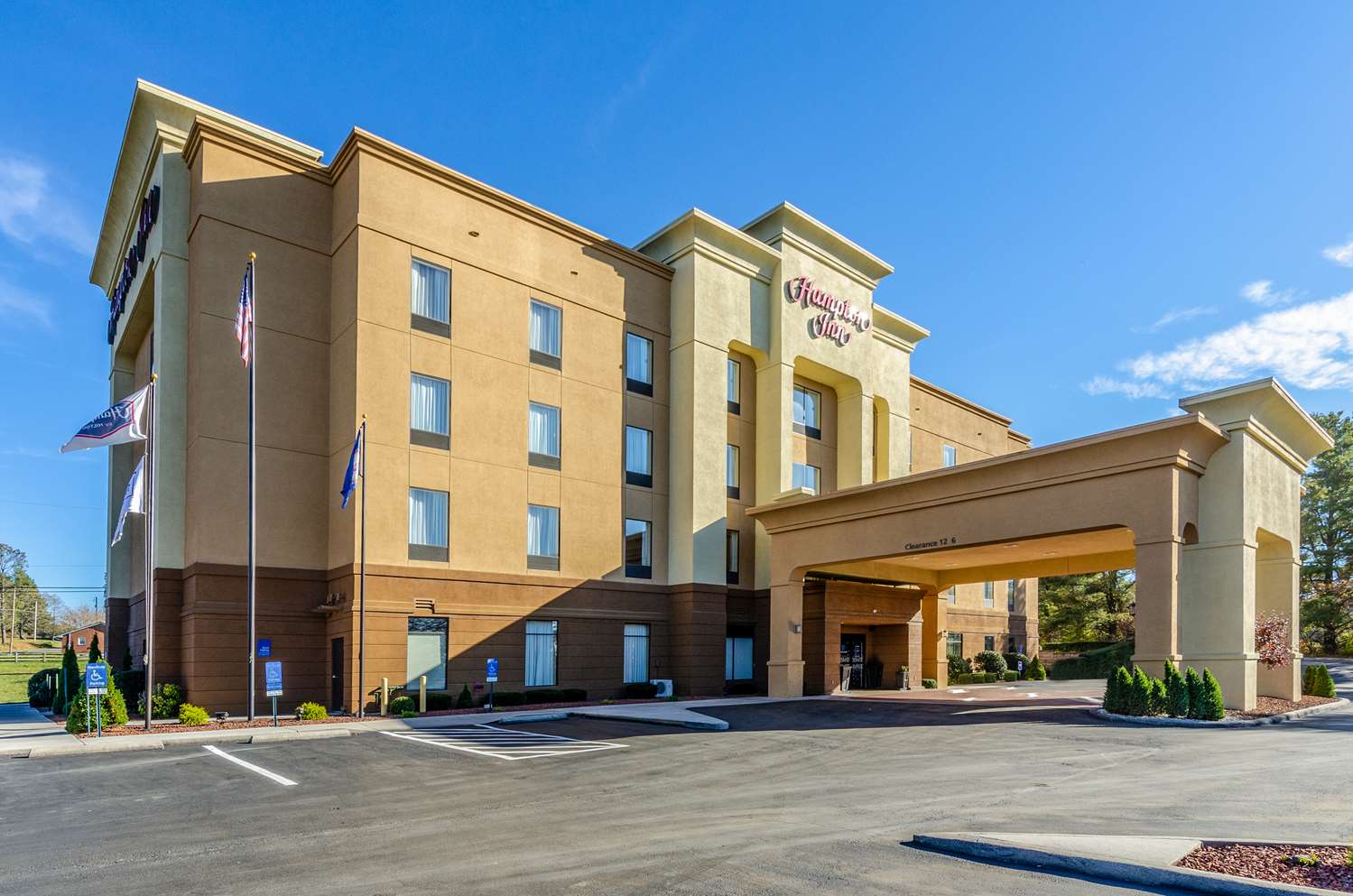 Hampton Inn Galax 1