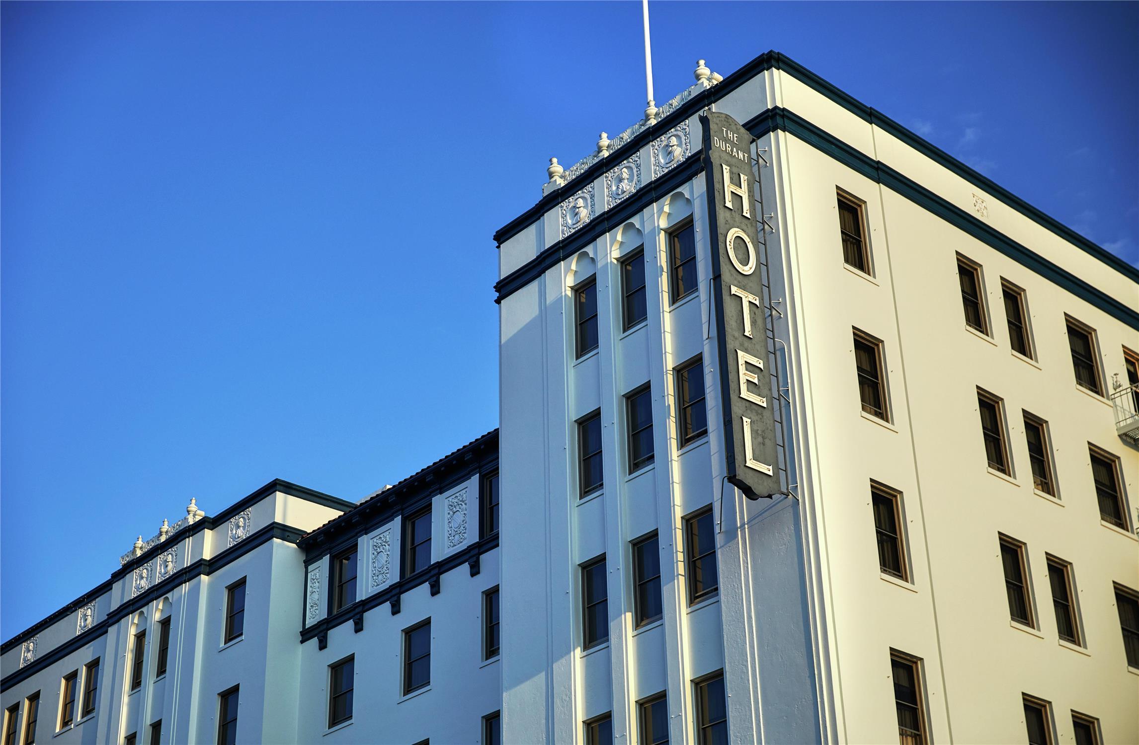 Graduate by Hilton Berkeley 1