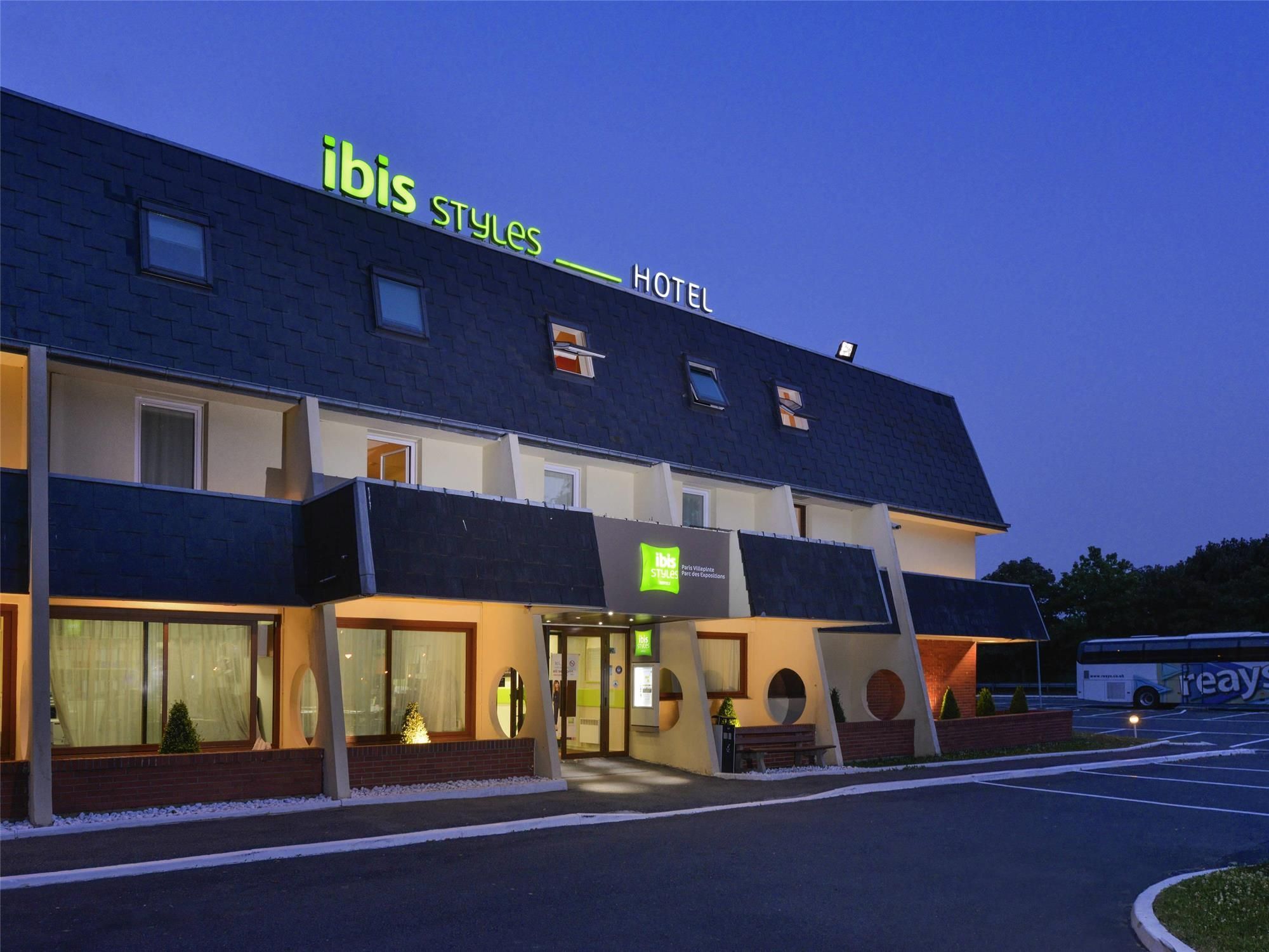 Bâle Mulhouse - Paris Charles de Gaulle - ibis Styles Parc des Expositions de Villepinte - Paris Charles de Gaulle