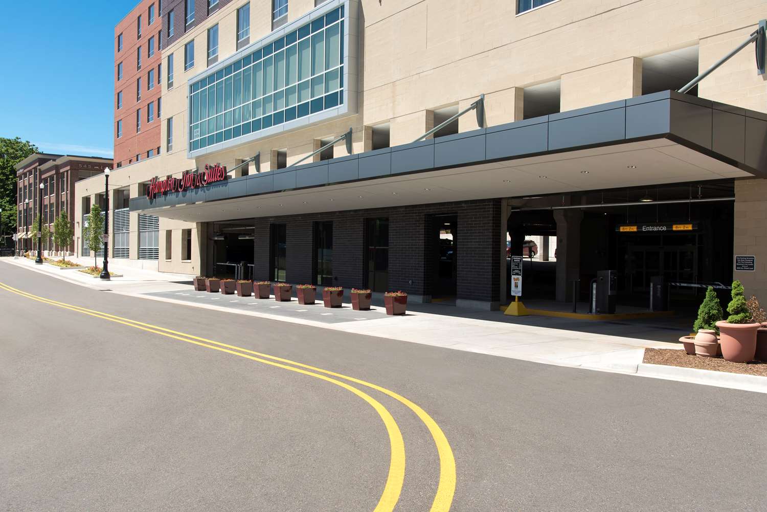Hampton Inn & Suites Grand Rapids Downtown 2