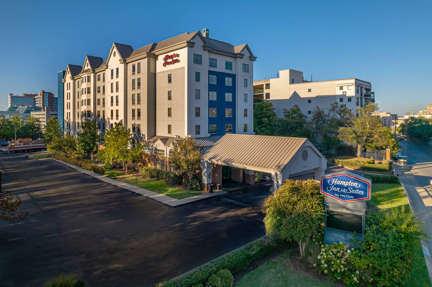 Hampton Inn & Suites Nashville-Vanderbilt-Elliston Place 1
