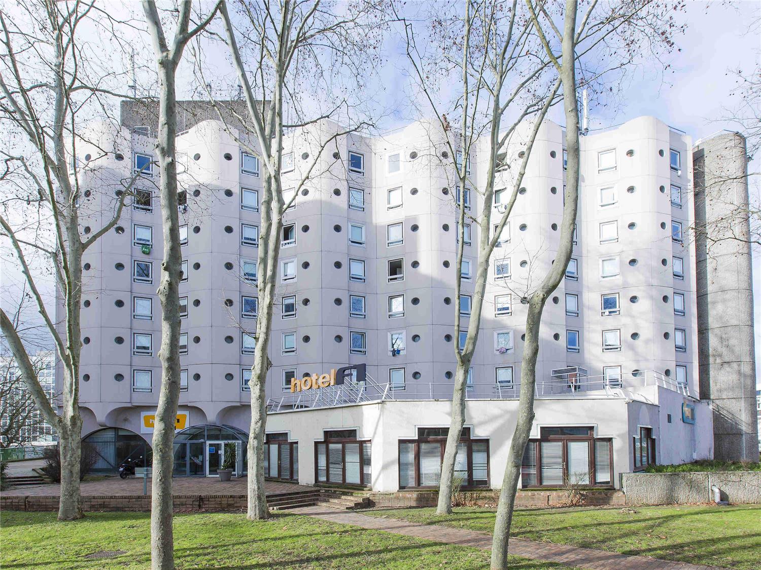 hotelF1 Cergy 1