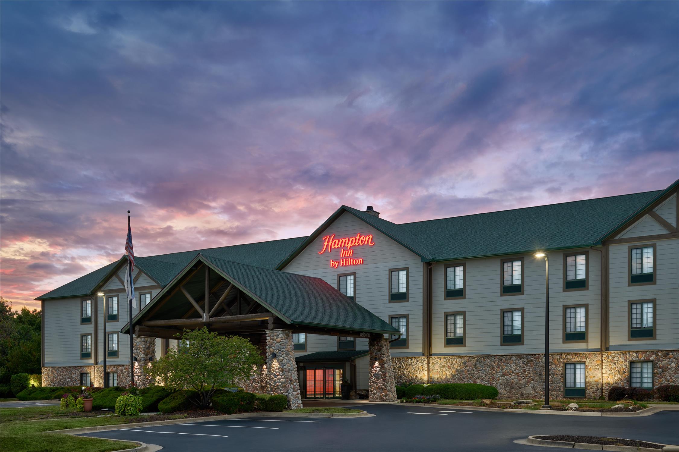 Hampton Inn Kansas City The Legends 2