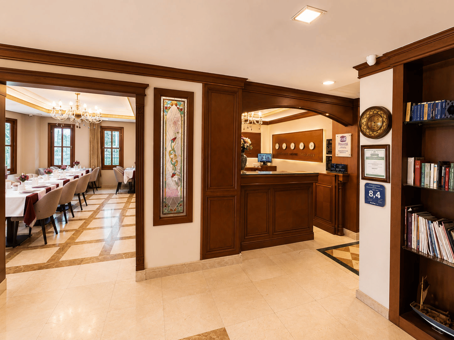 GLK PREMIER The Home Suites & Spa 2