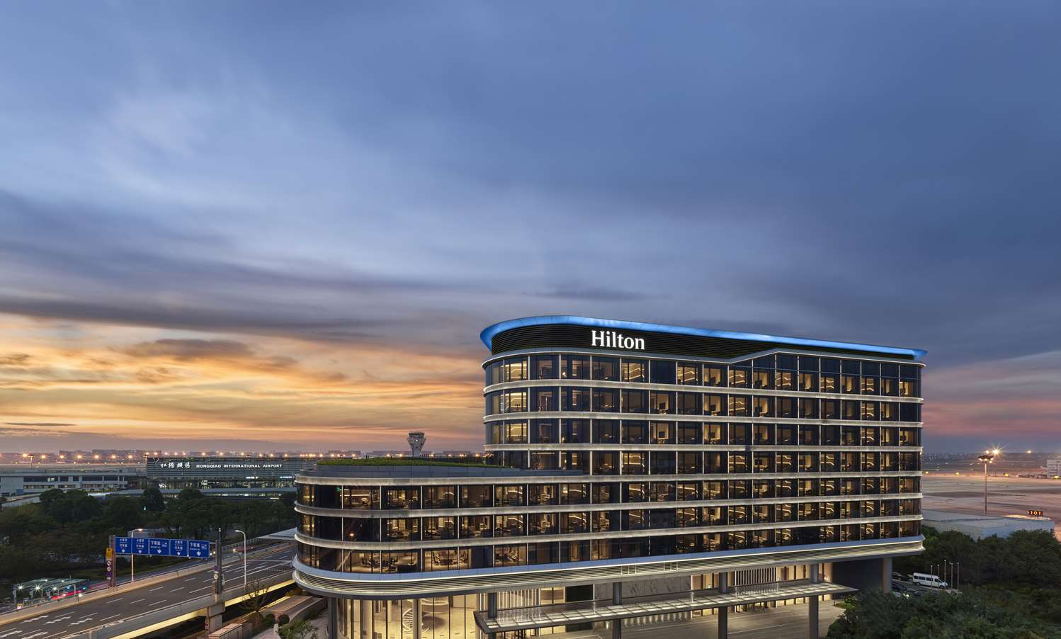 Hilton Shanghai Hongqiao International Airport 1